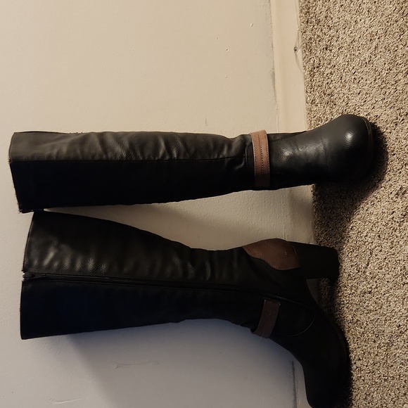 Ladies lined boots. Size 8 - Picture 2 of 8